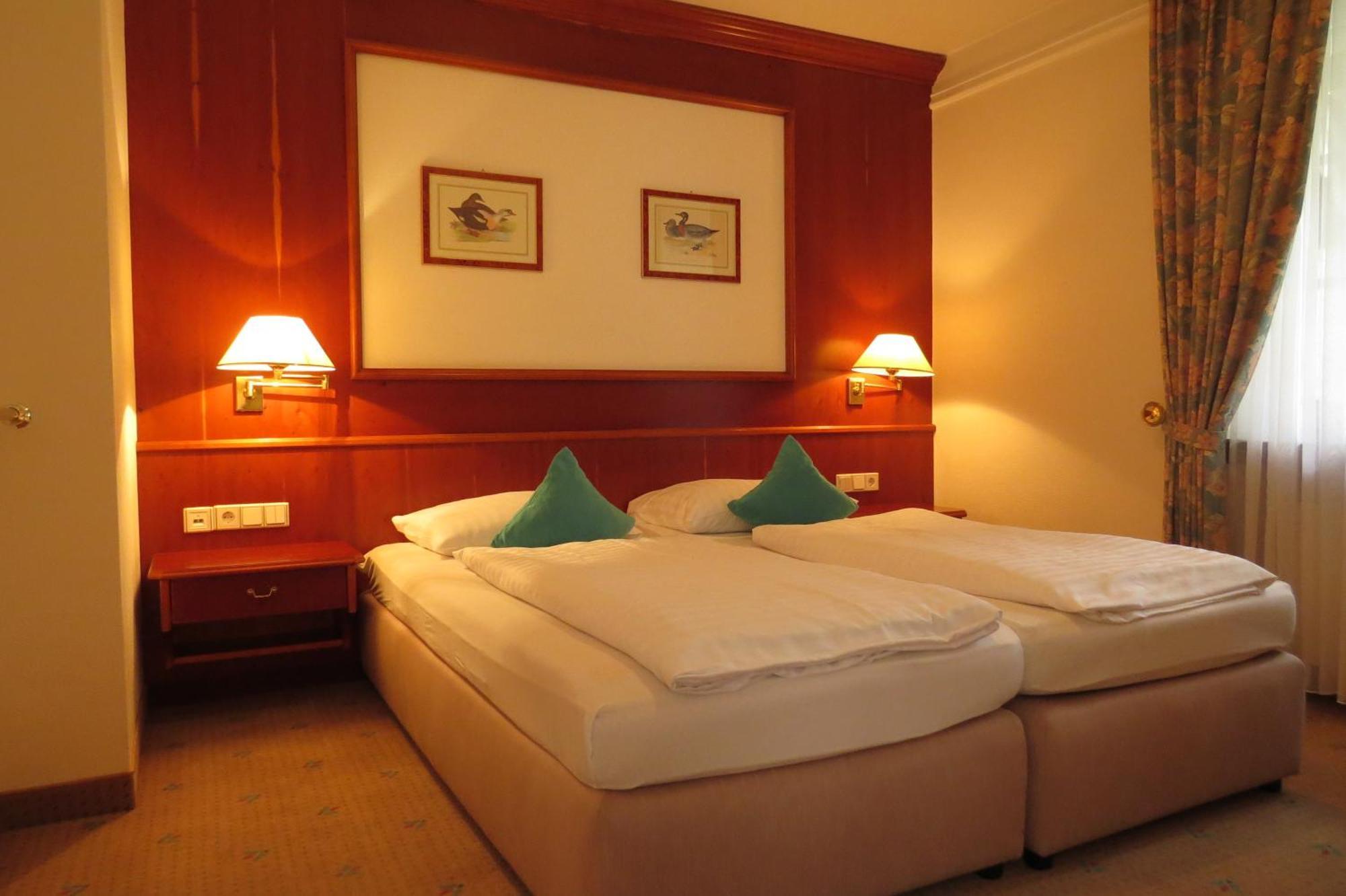 Park Hotel Am Schloss Ettringen  Luaran gambar
